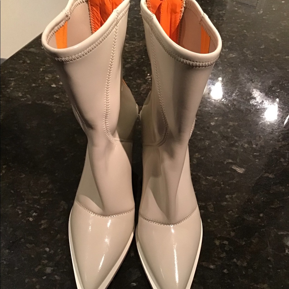 Fendi Light Gray Tronchetto Ankle Boots Size 37
